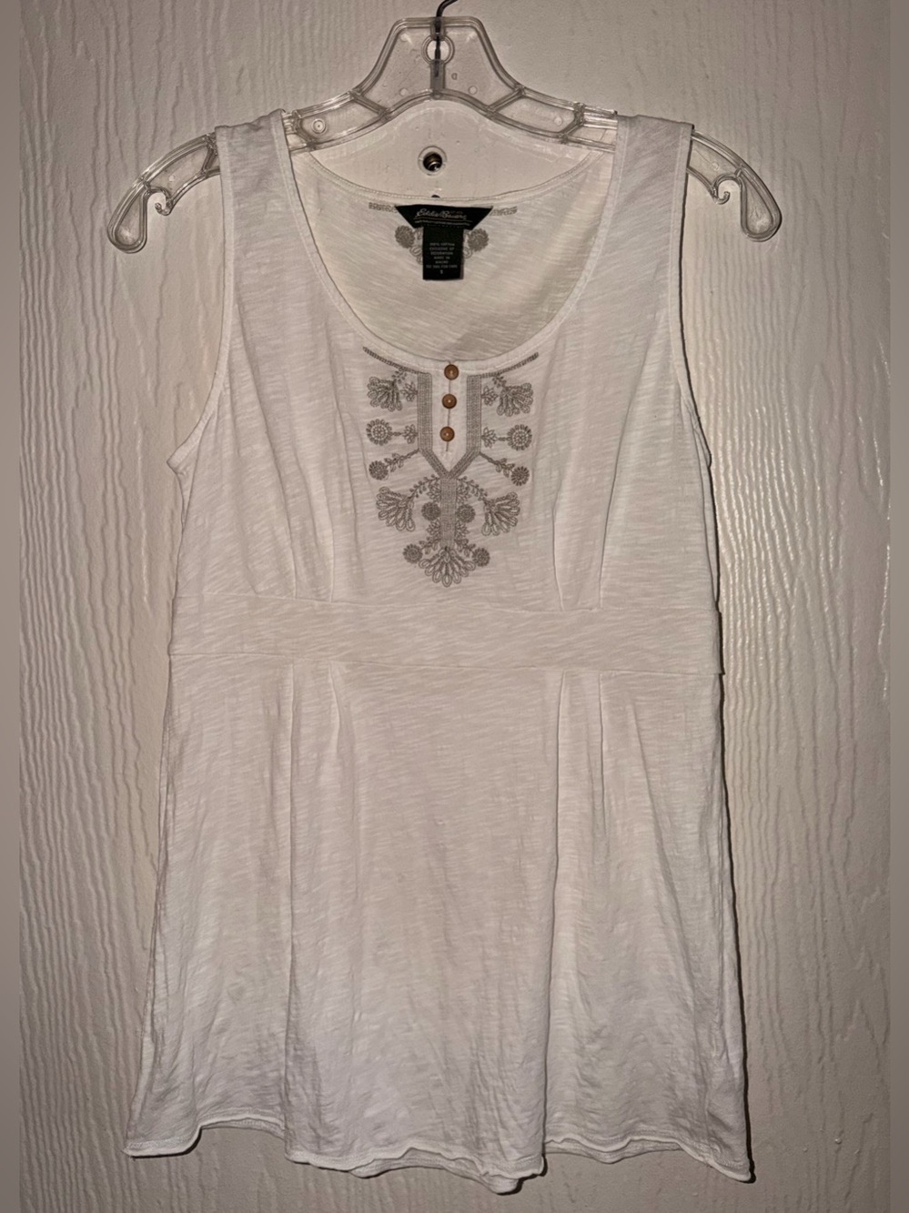 Eddie Bauer White Sleeveless Embroidered Tank Top